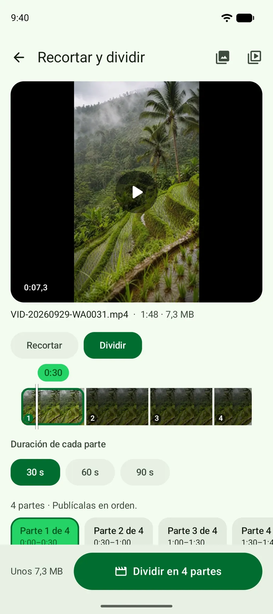 Un video de 1:48 dividido en cuatro partes de 30 segundos, con una línea de tiempo que muestra cada parte.